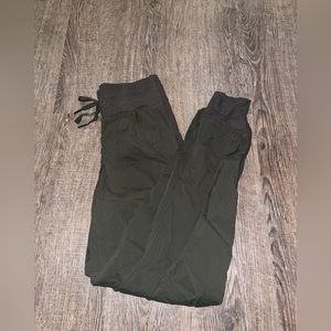 lululemon dance studio jogger